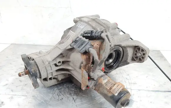 Mercedes-Benz GL X164 Rear differential A1643500814 070J2183315 0501327041