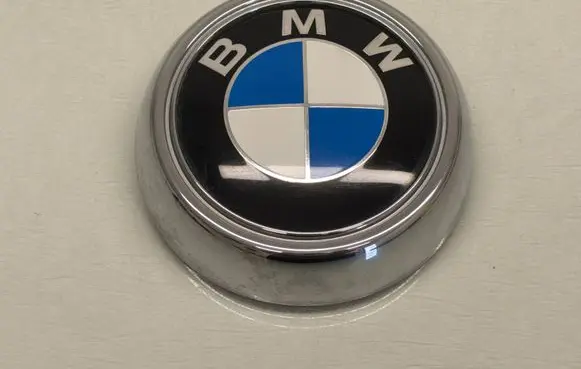 BMW X4 F26 Manufacturer badge logo/emblem 7340321