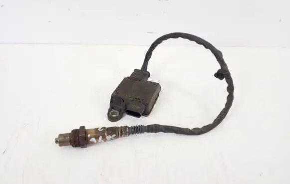 Mercedes-Benz X-class W470 Lambda probe sensor A0009058709