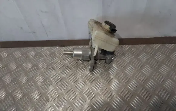 Audi A7 S7 4G Master brake cylinder