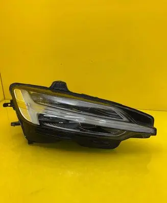 Volvo V60 Headlight/headlamp 32273022