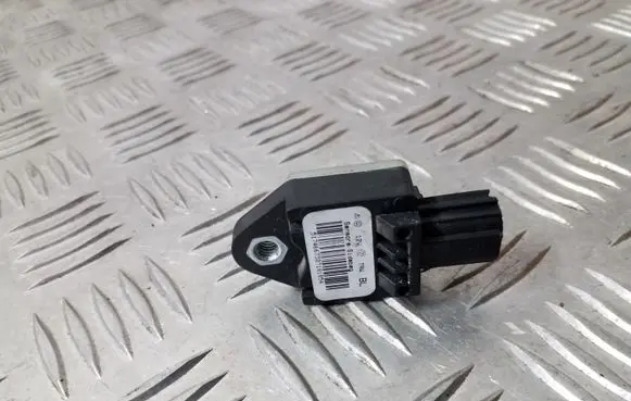 Fiat Croma Airbag deployment crash/impact sensor 51746673