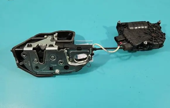 BMW 7 F01 F02 F03 F04 Front door lock 7185689 IMPRK1517983