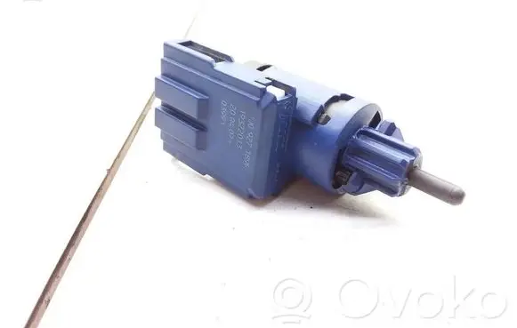 Volkswagen PASSAT B5 Brake pedal sensor switch 1J0927189F 19322013