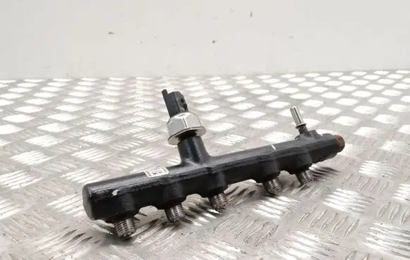 Ford Galaxy Fuel main line pipe 9674300080