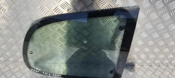 Peugeot 206 Rear side window