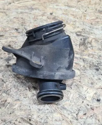 Mercedes-Benz E W211 Intake resonator A6110981607