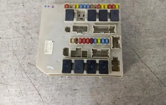 Renault Clio III BSM Control unit 356231E