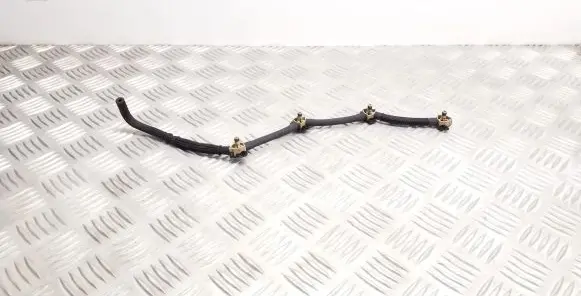 Volkswagen PASSAT B8 Fuel return line/hose 221417C