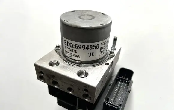 Chrysler Pacifica ABS Pump 68330875AA P68330875AA