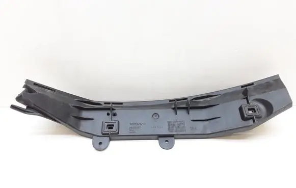 Volvo C70 Rear bumper mounting bracket 09466908