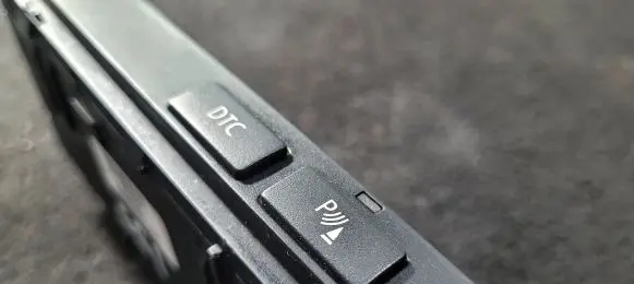BMW 5 E60 E61 Parking (PDC) sensor switch 9134025 13580860 889066