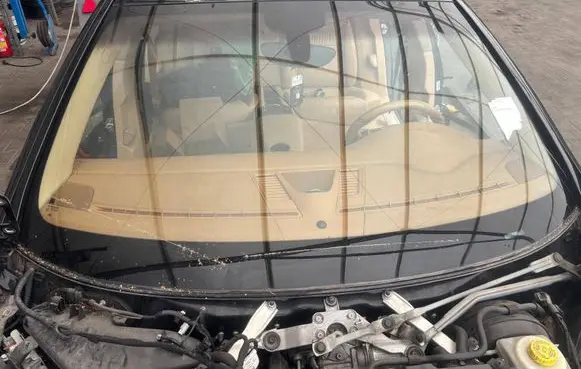 Porsche Panamera (970) Front windscreen/windshield window 97054111123