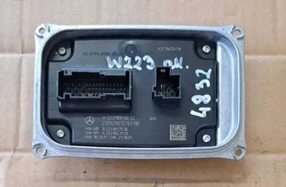 Mercedes-Benz S W223 LED ballast control module A2239004832