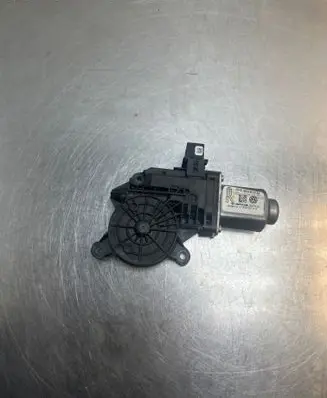Volkswagen Jetta VI Rear door window regulator motor 6R0959812M