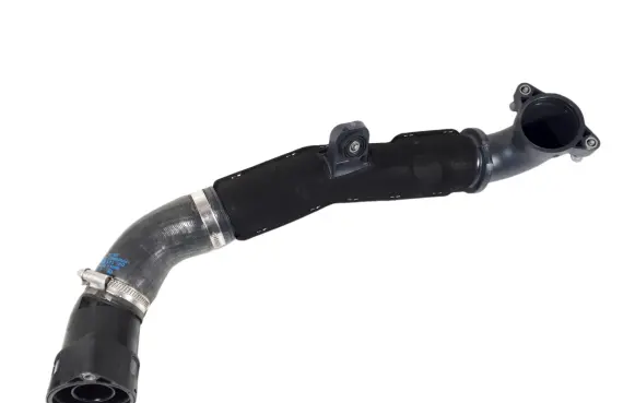 Volkswagen Tiguan Intercooler hose/pipe 04L145828G O4L131111M 04L131111M