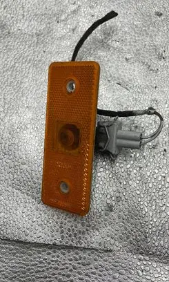 Mercedes-Benz Sprinter W901 W902 W903 W904 Front fender indicator light 394139