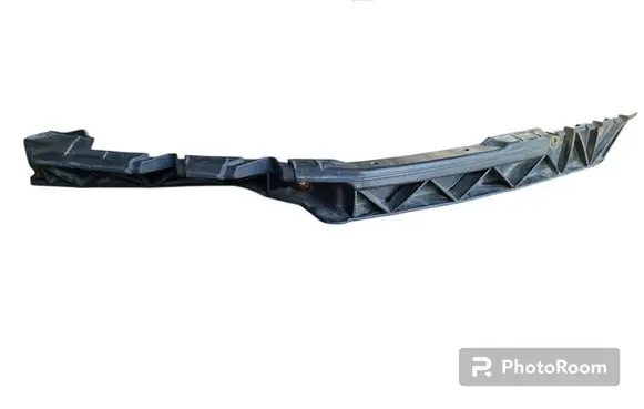 Skoda Octavia Mk2 (1Z) Front bumper mounting bracket 1Z0807183A