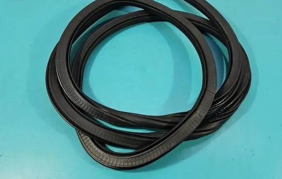 Cupra Formentor Front door rubber seal IMPRK1548462