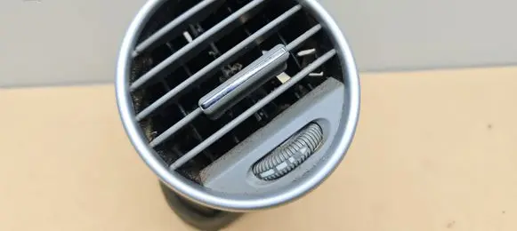 Mercedes-Benz ML W164 Dashboard side air vent grill/cover trim A1648302054