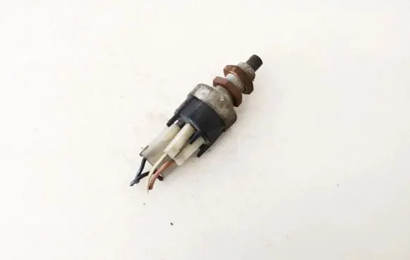 Volkswagen II LT Brake pedal sensor switch 0005459809