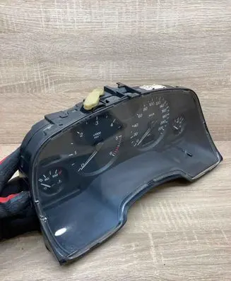 Opel Zafira A Speedometer (instrument cluster) 09228757 354130001 KMH
