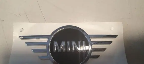 Mini Clubman F54 Manufacturer badge logo/emblem 7351373 12175910