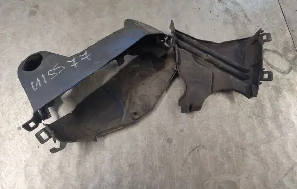 Nissan Qashqai Timing belt guard (cover) 8200795017 8200795012