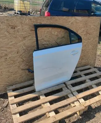 Seat Toledo IV (NH) Rear door