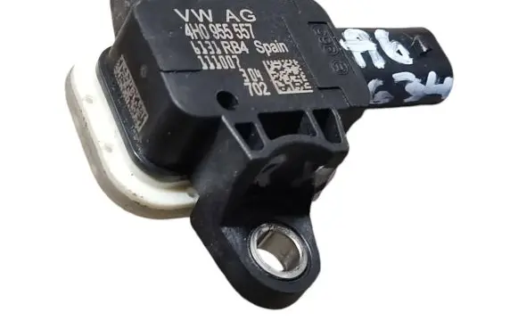 Audi A6 S6 C7 4G Airbag deployment crash/impact sensor 4H0955557