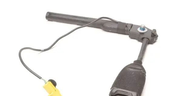 Opel Astra J Front seatbelt 13332663