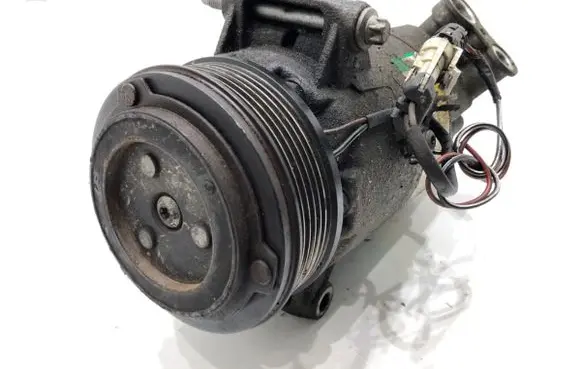 Opel Zafira B Air conditioning (A/C) compressor (pump) 13124752