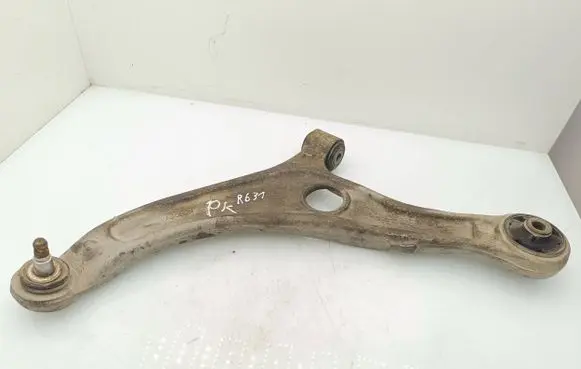 Hyundai i40 Front lower control arm/wishbone 901848