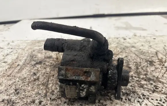 Opel Movano A Power steering pump QHC7556