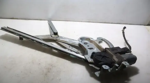 Opel Agila A Front window lifting mechanism without motor