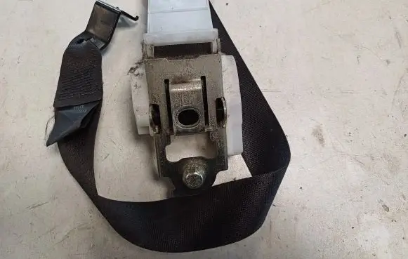 Opel Vectra C Front seatbelt