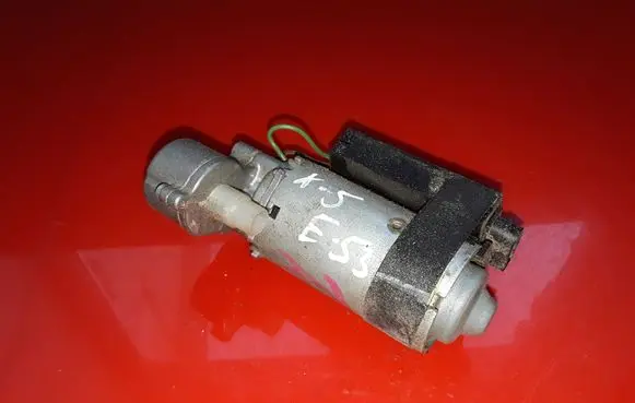 BMW X5 E53 Steering column adjust motor 0390201666