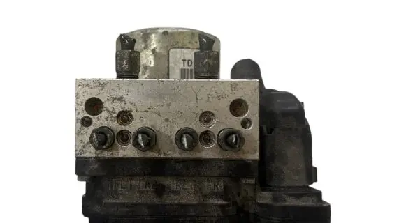 Nissan Leaf I (ZE0) ABS Pump 476604NA0B 57161320 TD8405