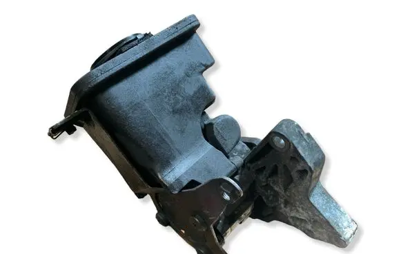 BMW X5 E53 Power steering pump 2247556