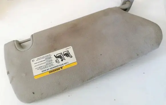 Chrysler Pacifica Sun visor