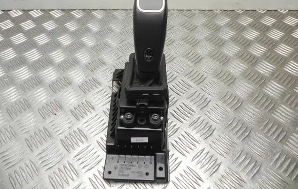 Maserati Levante Gear shifter/selector 670105809 T7277
