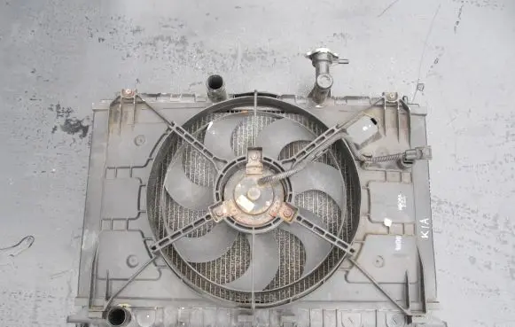 KIA Rio Radiator cooling fan shroud 253801G