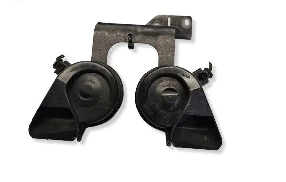 Audi A6 S6 C6 4F Horn signal 703881165