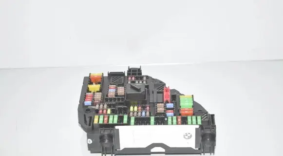 BMW M5 Fuse module 9264923 61149264923