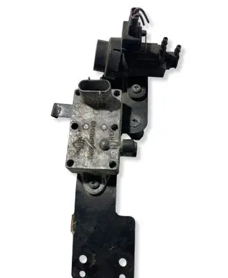 Ford Mondeo MK II Air pressure sensor F48E9J460BB