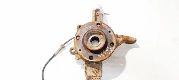 Citroen C4 I Picasso Front wheel hub