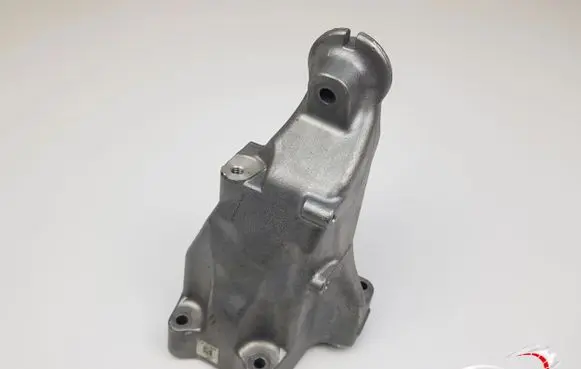 Mercedes-Benz Sprinter W906 Engine mount bracket