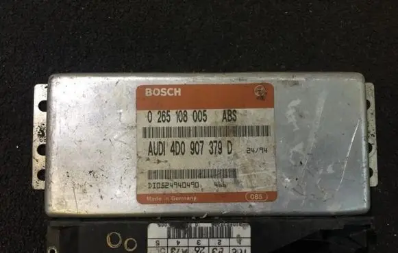 Audi A4 S4 B5 8D ABS control unit/module 4d0907379 0265108005