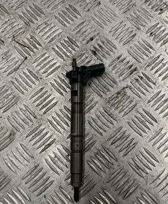 Volkswagen PASSAT B6 Fuel injector 03L130277 BPH