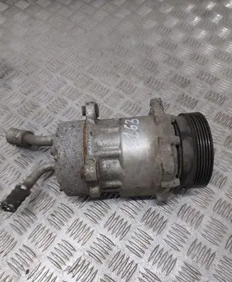 Volkswagen Golf IV Air conditioning (A/C) compressor (pump) 1JO820803F